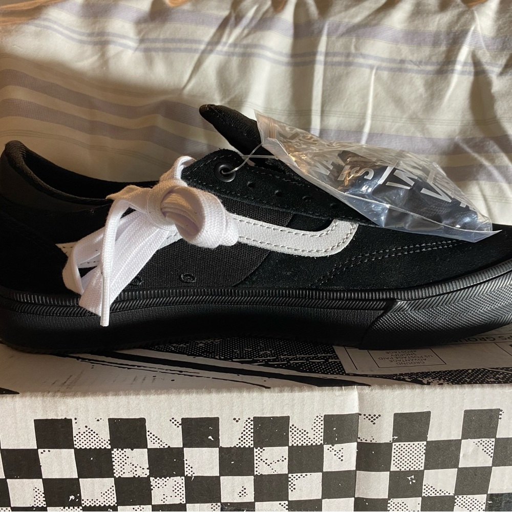 Vans Men’s 9 Brand new with box. $75 OBO, need sell soon